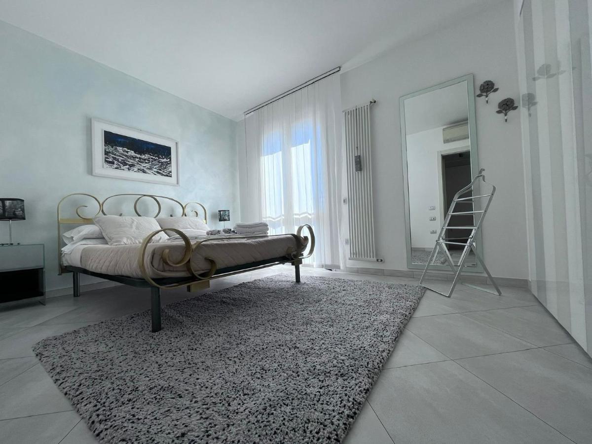 Villa Fenix Milano מראה חיצוני תמונה