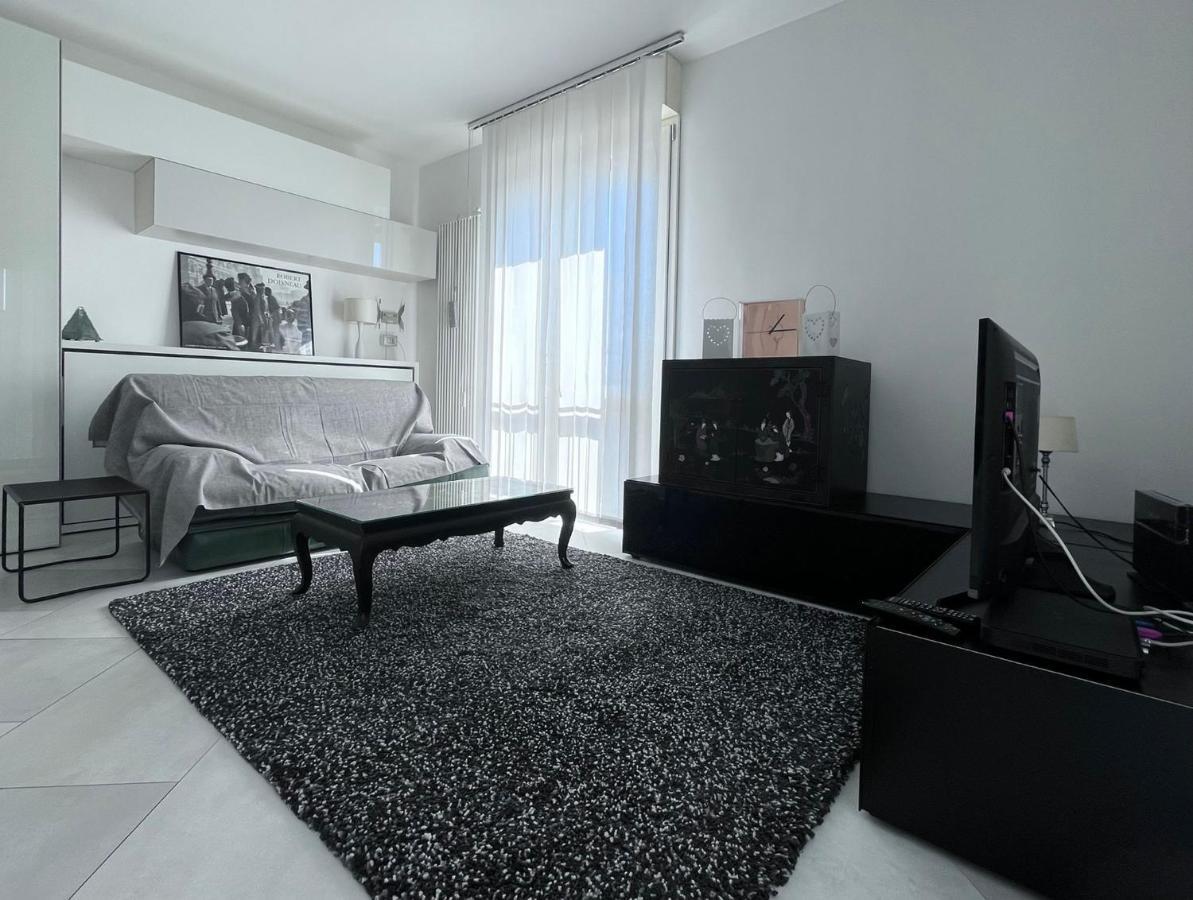 Villa Fenix Milano מראה חיצוני תמונה